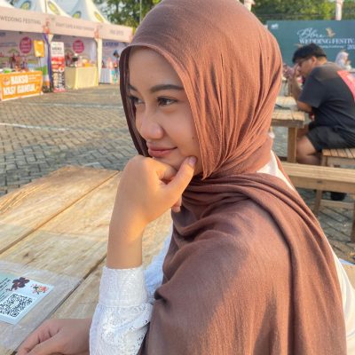 Hi, I’m Anindha. I share what I eat in Tembalang & flavors from my hometown, Blora.